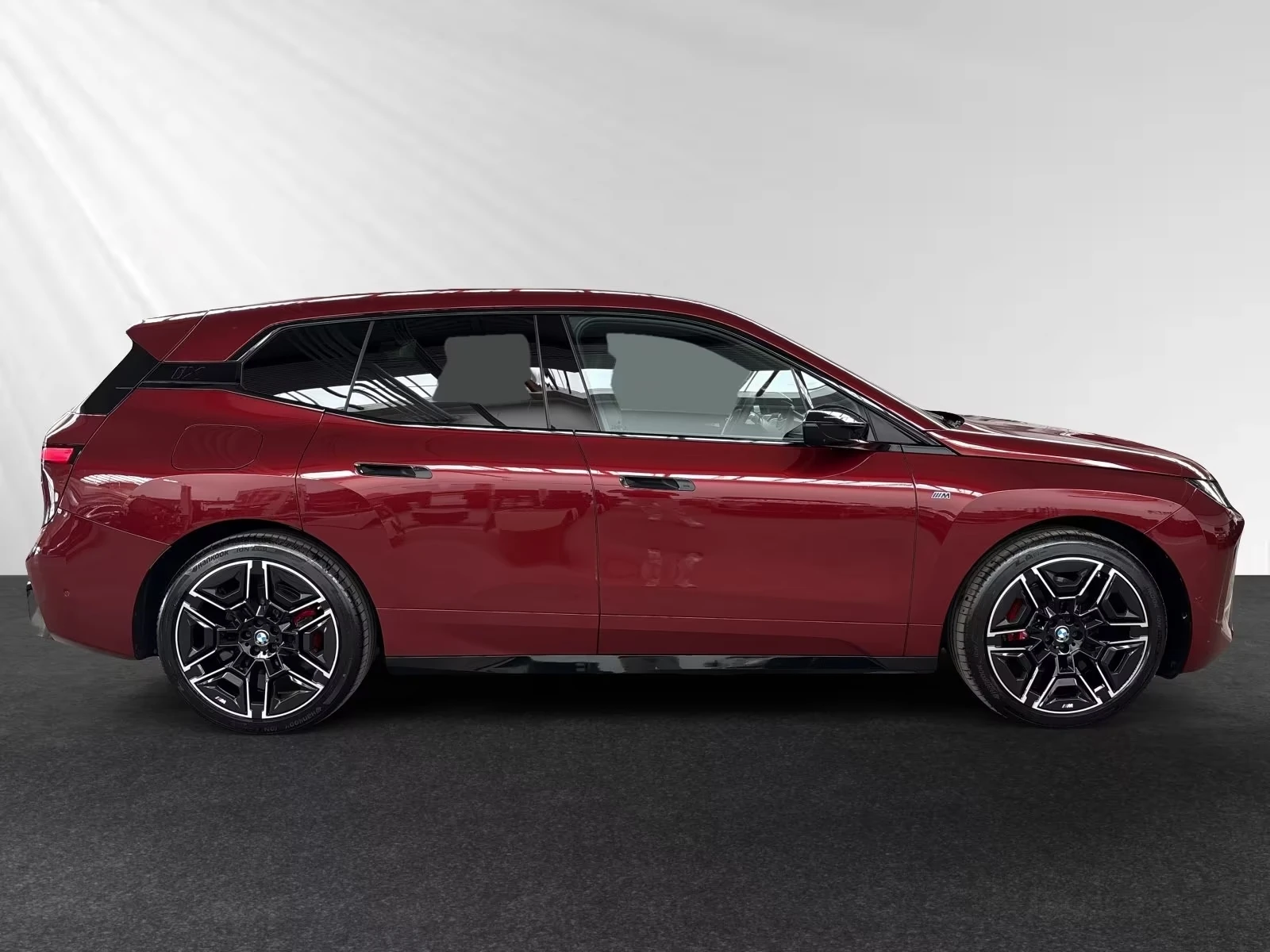 BMW iX M70 xDrive / B&W / SKY LOUNGE / ICONIC GLOW / AIR, снимка 3 - Автомобили и джипове - 55555340