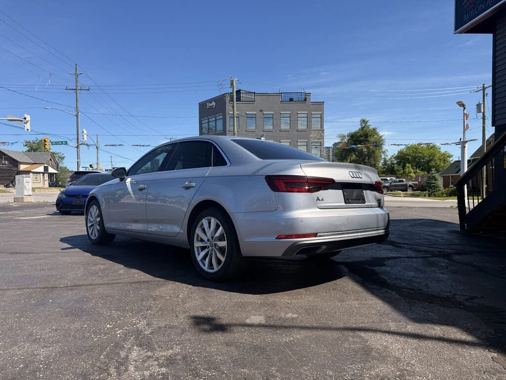 Audi A4 * ПАНО* KEYLESS* Camera* ПОДГРЕВ* LED* , снимка 3 - Автомобили и джипове - 55624460