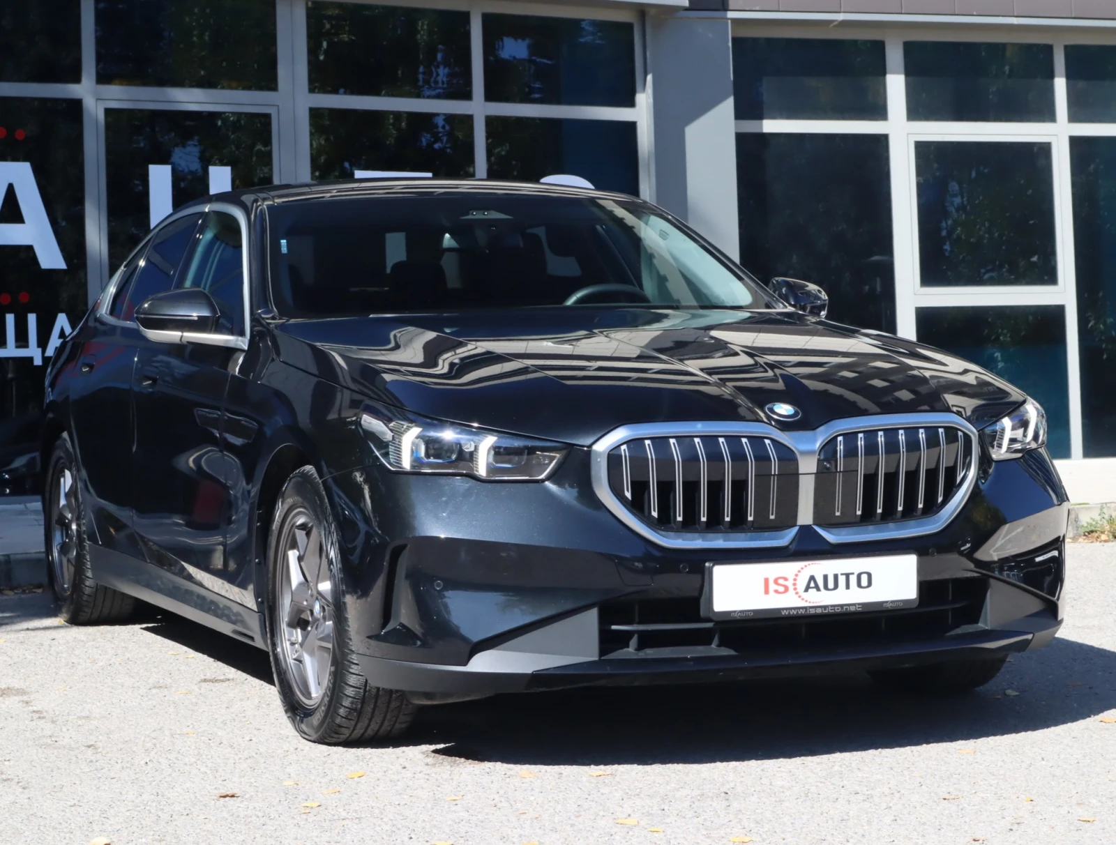 BMW 520  i/Harman Kardon/HuD/360������/3D View/��������� | Mobile.bg � ����������� 3
