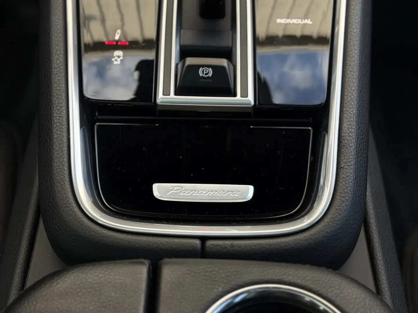 Porsche Panamera Bose* Pano* АвтоКредит* (ЦЕНА ДО БГ)* , снимка 11 - Автомобили и джипове - 55978715