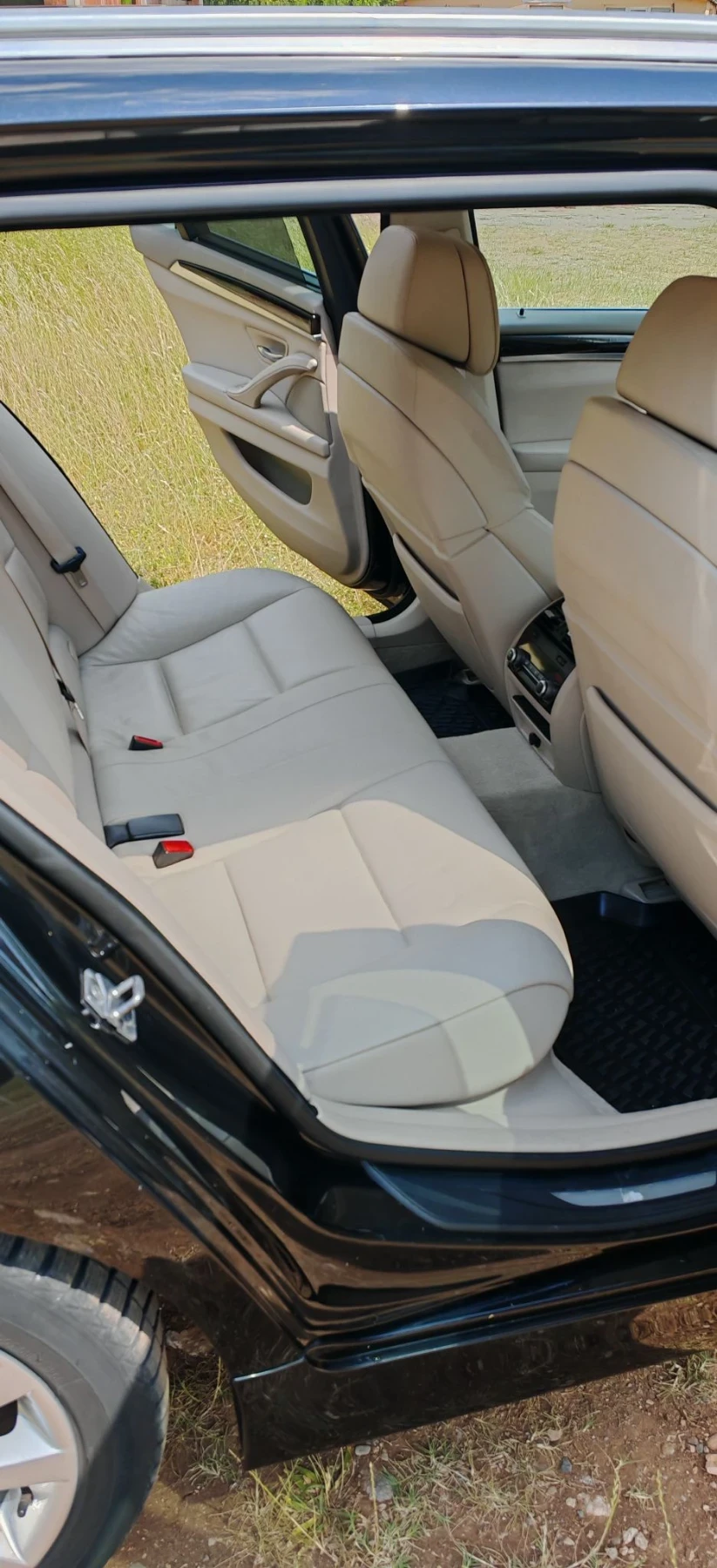 BMW 530 X-Drive, 360, keyless, soft close, снимка 10 - Автомобили и джипове - 56084344