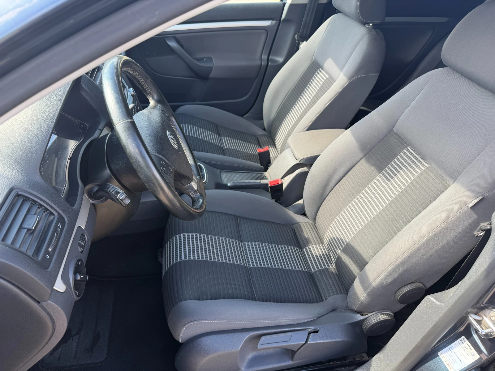 VW Golf 1.4i, снимка 13 - Автомобили и джипове - 56205571