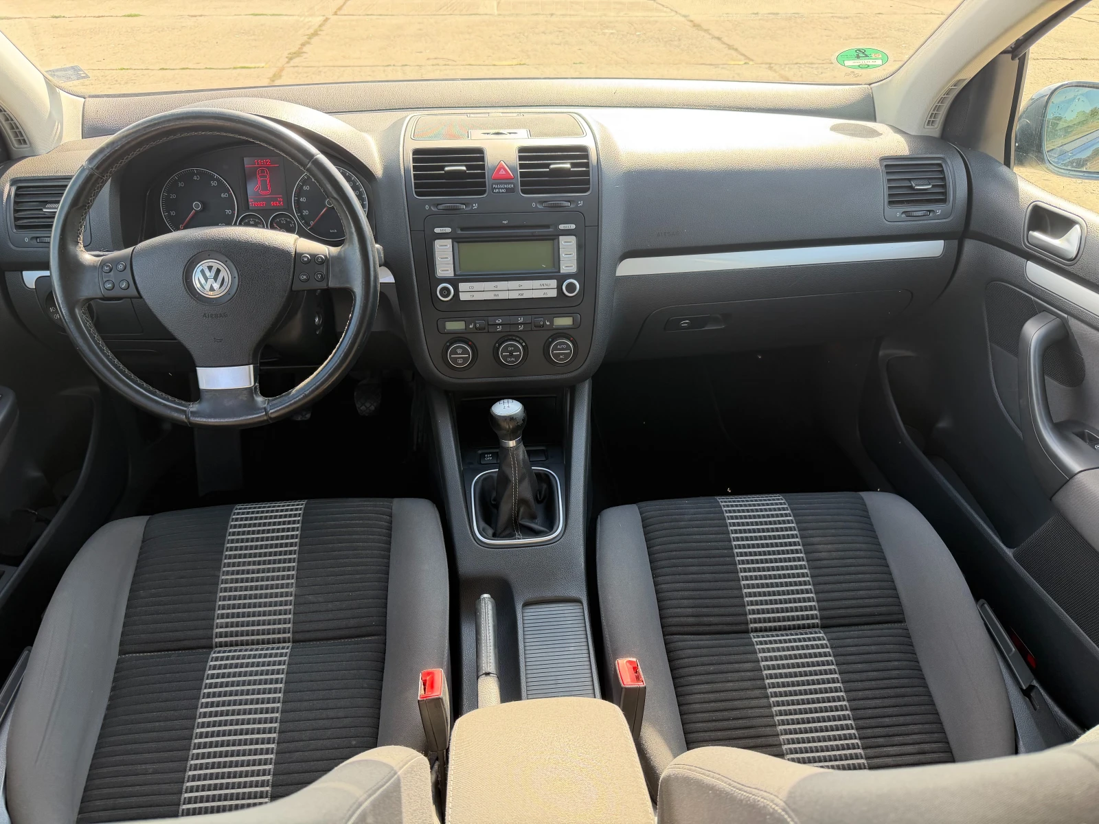 VW Golf 1.4i, снимка 12 - Автомобили и джипове - 56205571