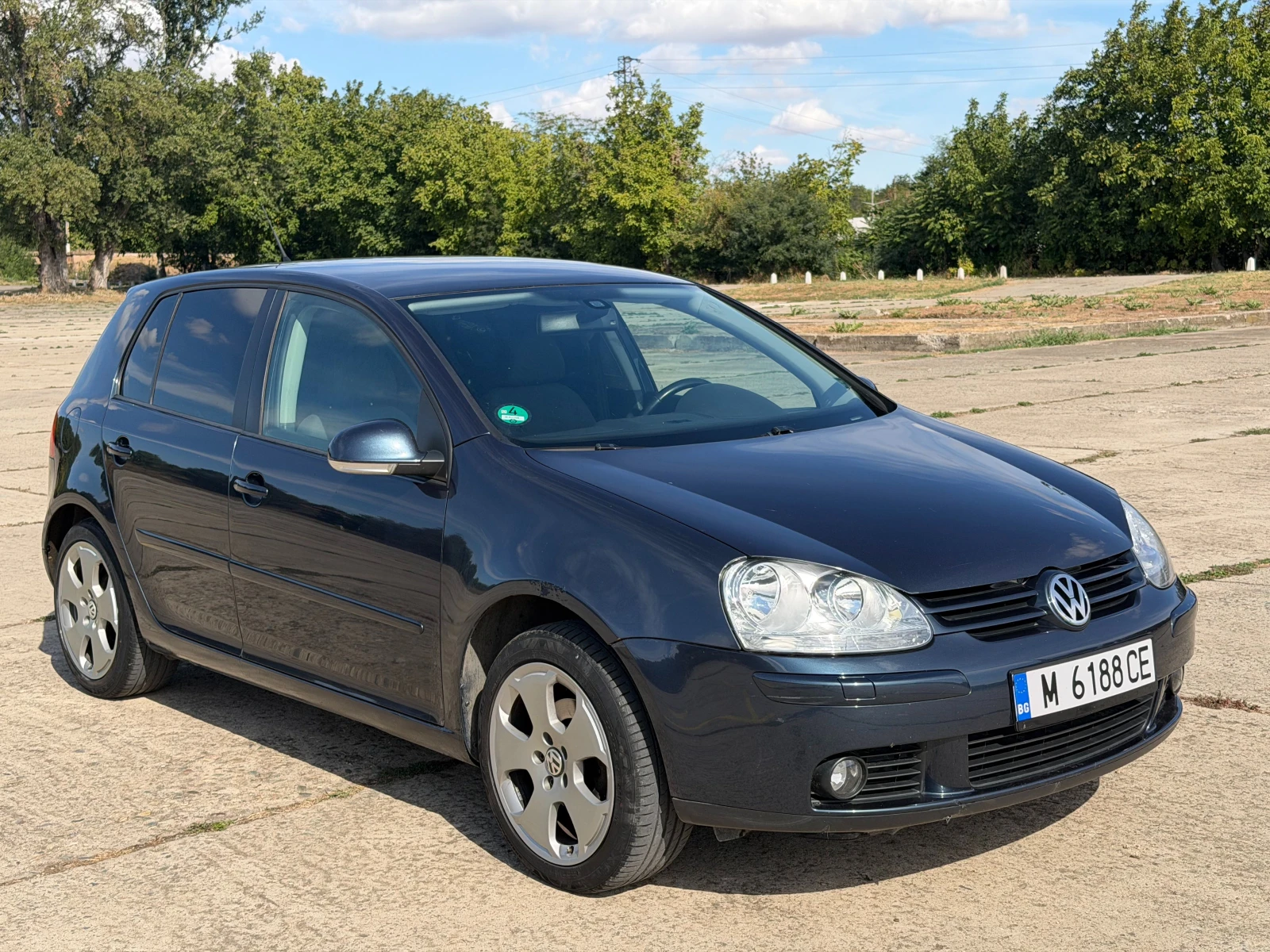 VW Golf 1.4i, снимка 7 - Автомобили и джипове - 56205571