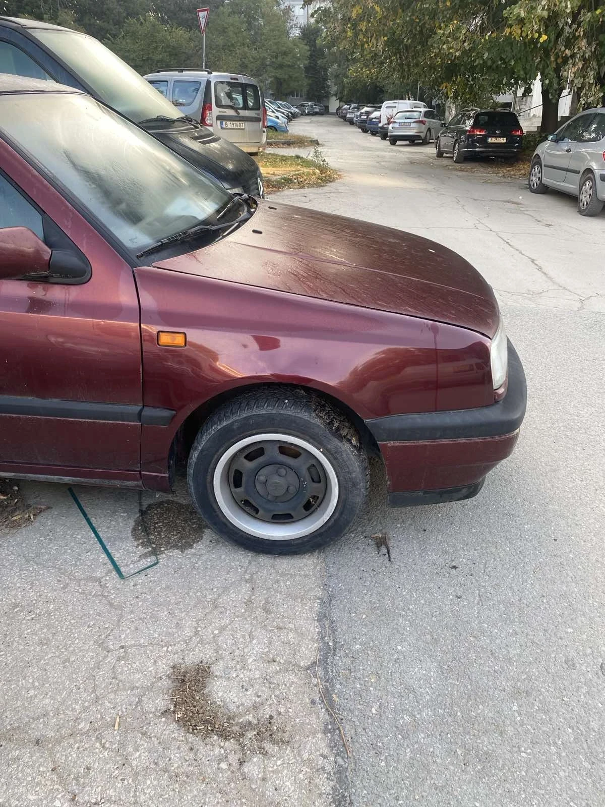 VW Vento Седан, снимка 4 - Автомобили и джипове - 56544408