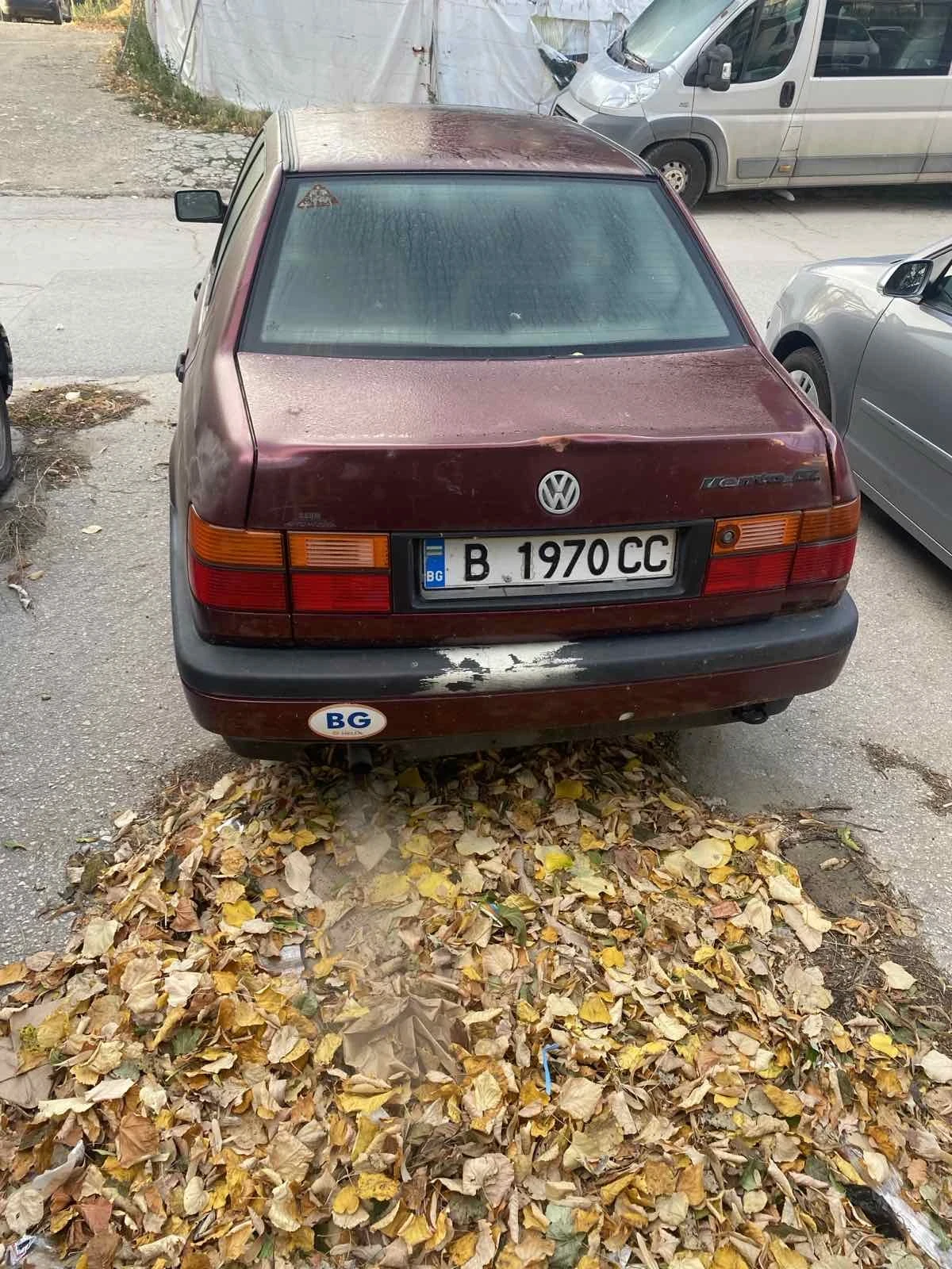 VW Vento Седан, снимка 6 - Автомобили и джипове - 56544408