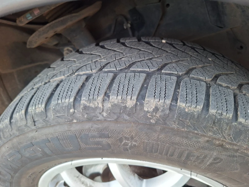 Nissan Qashqai, снимка 12 - Автомобили и джипове - 52634349