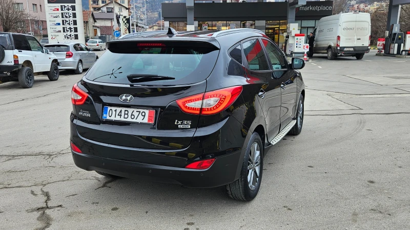 Hyundai IX35 1.7 Facelift/Navig/Koja, снимка 5 - Автомобили и джипове - 53193072