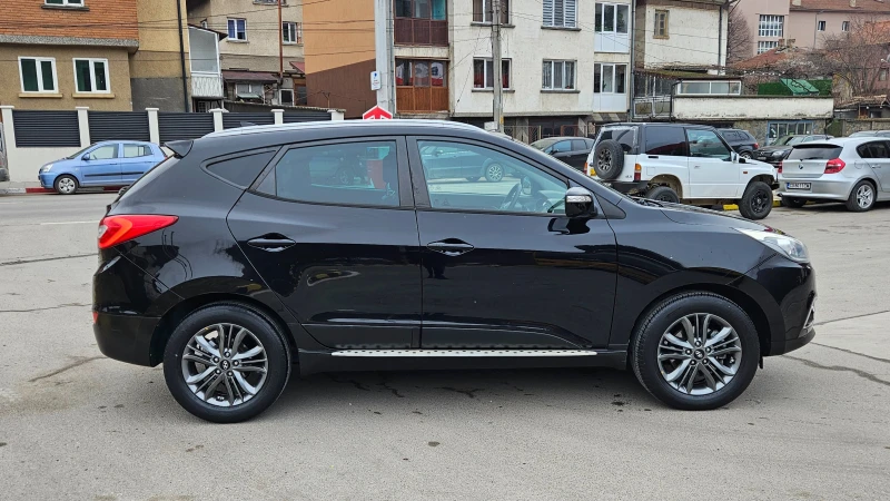 Hyundai IX35 1.7 Facelift/Navig/Koja, снимка 6 - Автомобили и джипове - 53193072