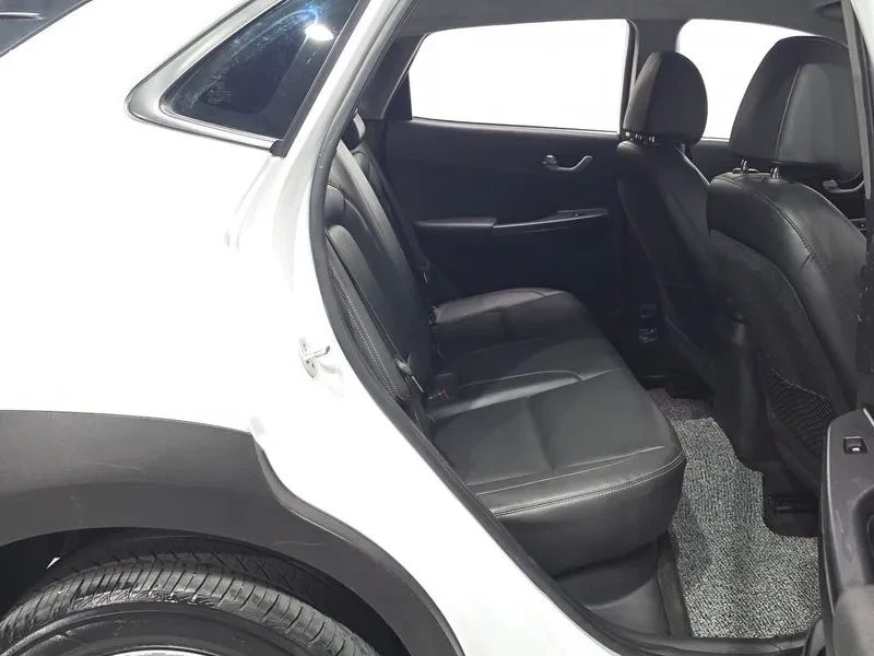 Hyundai Kona Diesel 1.6 2Wd Modern, снимка 11 - Автомобили и джипове - 55277553