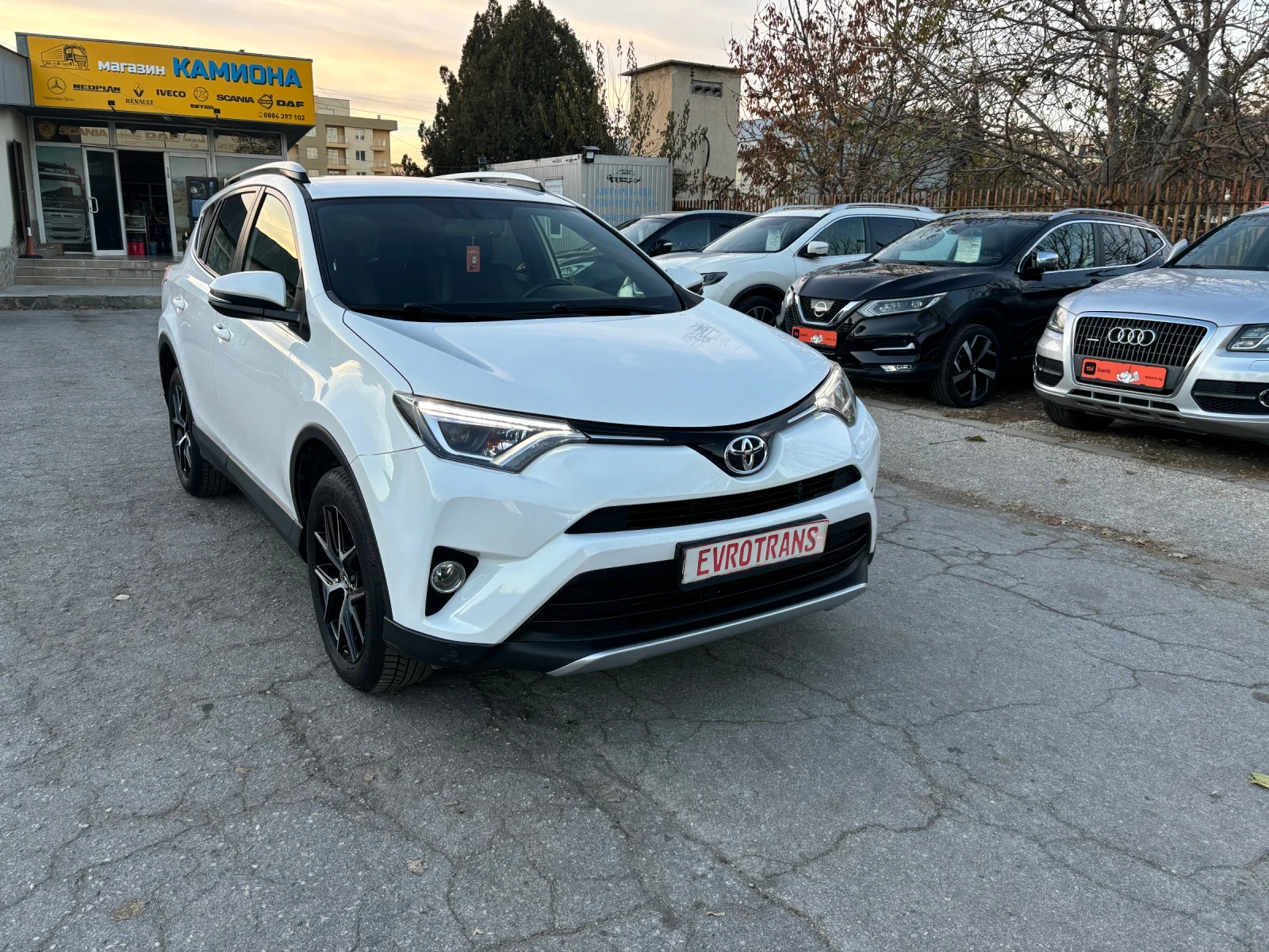 Toyota Rav4 2.0 D4D / 143 k.c. / LED / Bi Xenon/ Keyless-Go - изображение 2