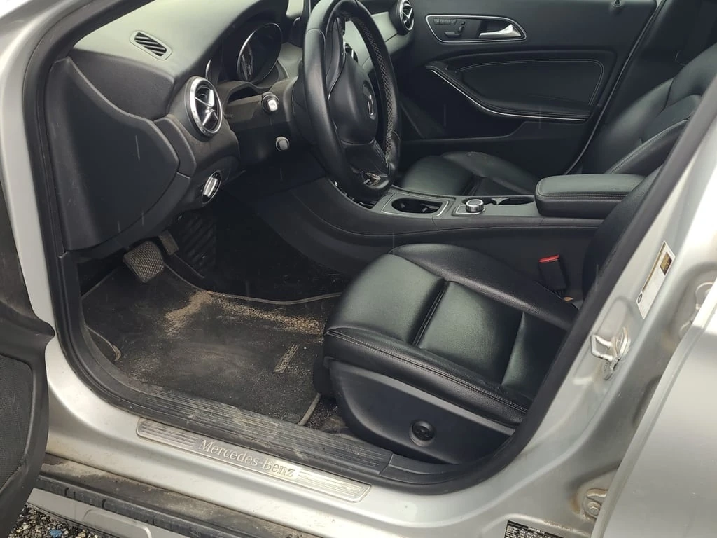 Mercedes-Benz GLA 250 * CARFAX * БЕЗ ПЪРВОНАЧАЛНА ВНОСКА - изображение 6
