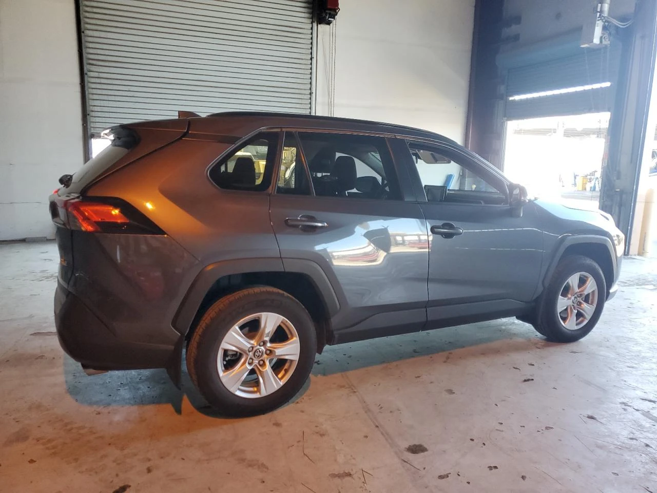Toyota Rav4 XLE* 2.5 * 156 000 - изображение 3