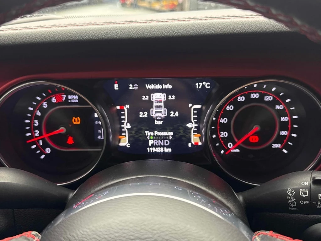 Jeep Wrangler Unlimited Rubicon  CARFAX - изображение 8