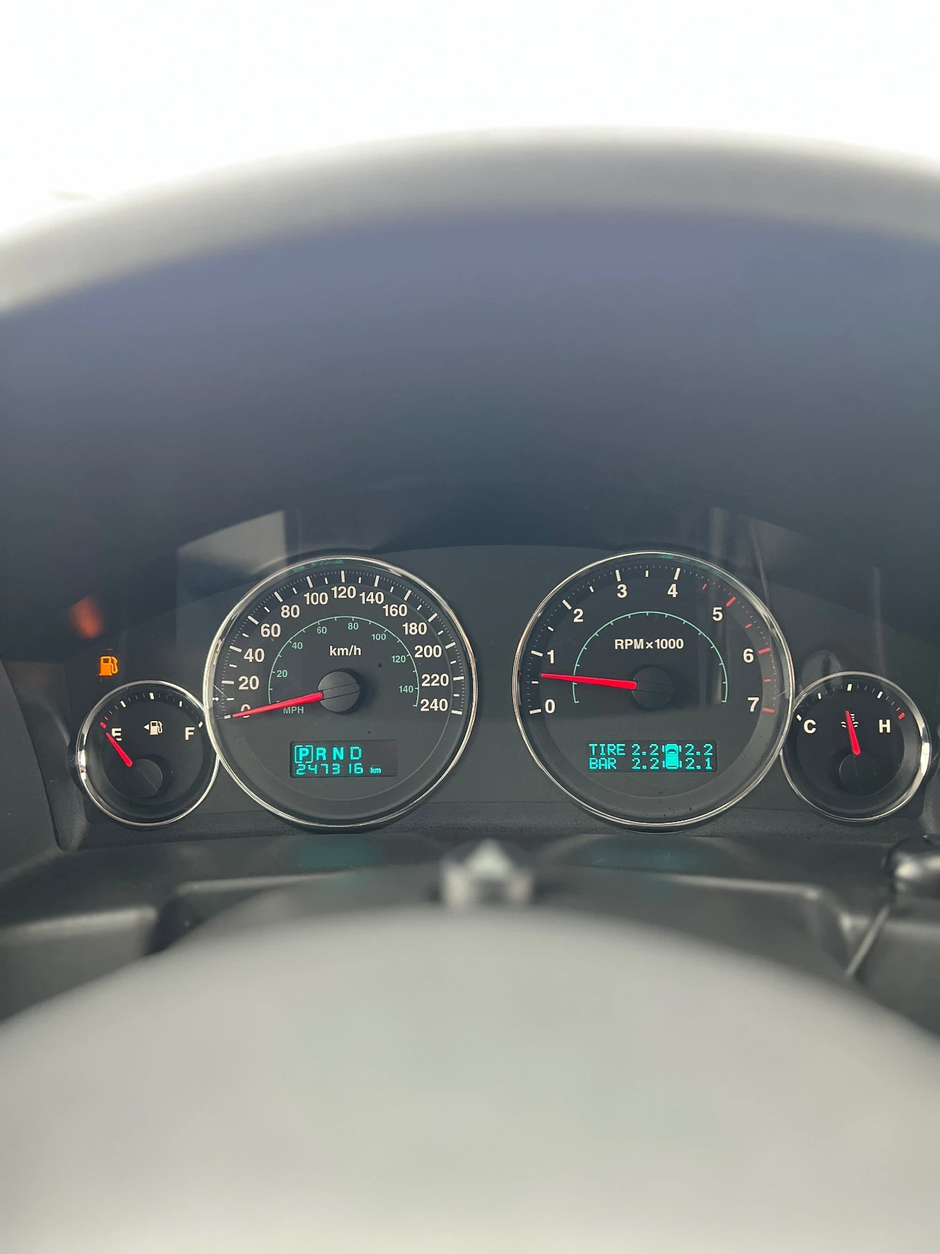 Jeep Commander 3.0 CRD TOP, снимка 10 - Автомобили и джипове - 54214047