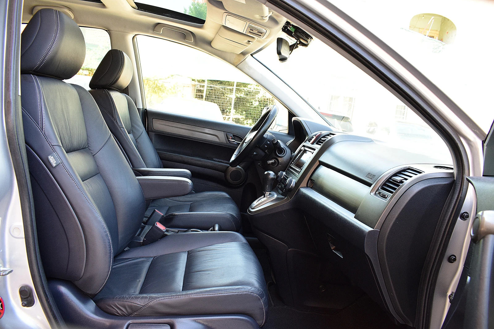 Honda Cr-v 2.0ШВЕЙЦАРИЯ/ДИСТРОНИК/КОЖА/ПАНОРАМА/КСЕНОН/НАВИ, снимка 13 - Автомобили и джипове - 55514033