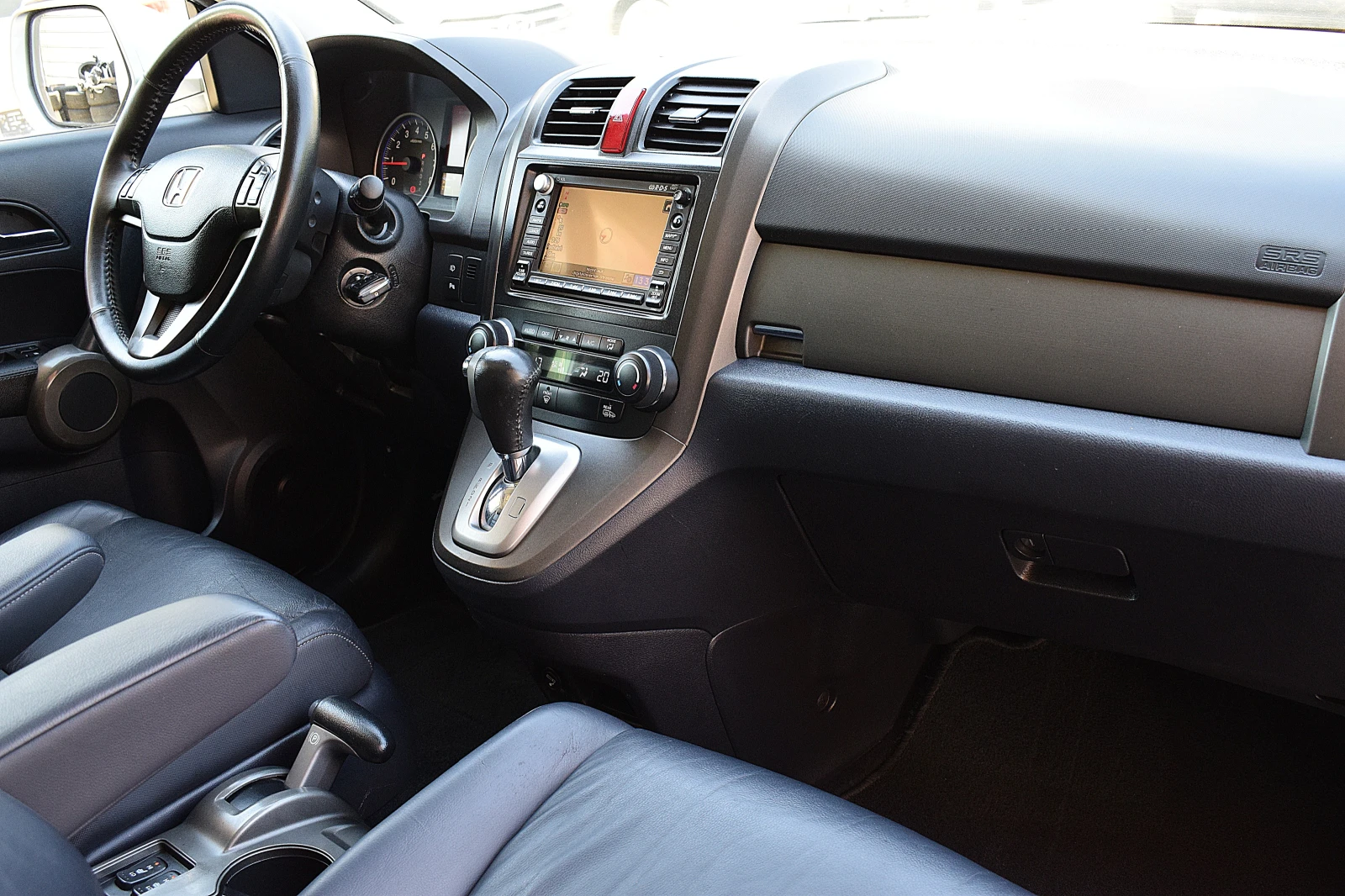 Honda Cr-v 2.0ШВЕЙЦАРИЯ/ДИСТРОНИК/КОЖА/ПАНОРАМА/КСЕНОН/НАВИ, снимка 12 - Автомобили и джипове - 55514033