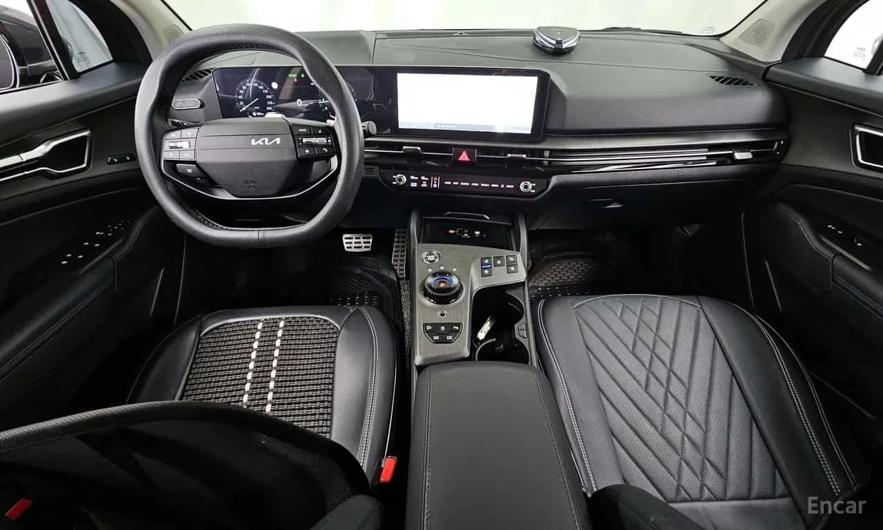 Kia Sportage Gasoline 1.6 Turbo 2WD, снимка 9 - Автомобили и джипове - 56210557