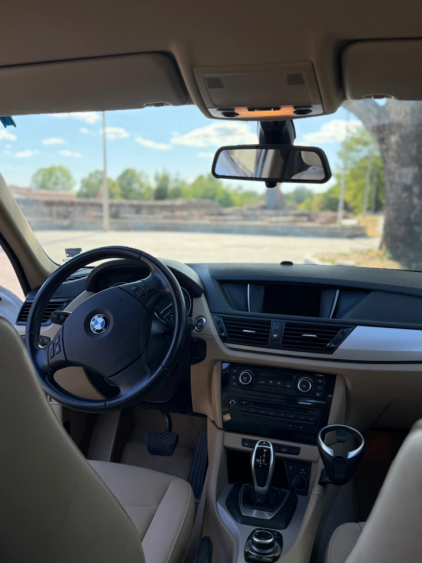 BMW X1, снимка 7 - Автомобили и джипове - 56270236