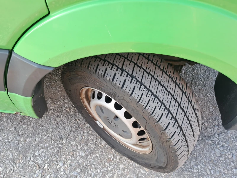 VW Crafter, снимка 8 - Бусове и автобуси - 52555498