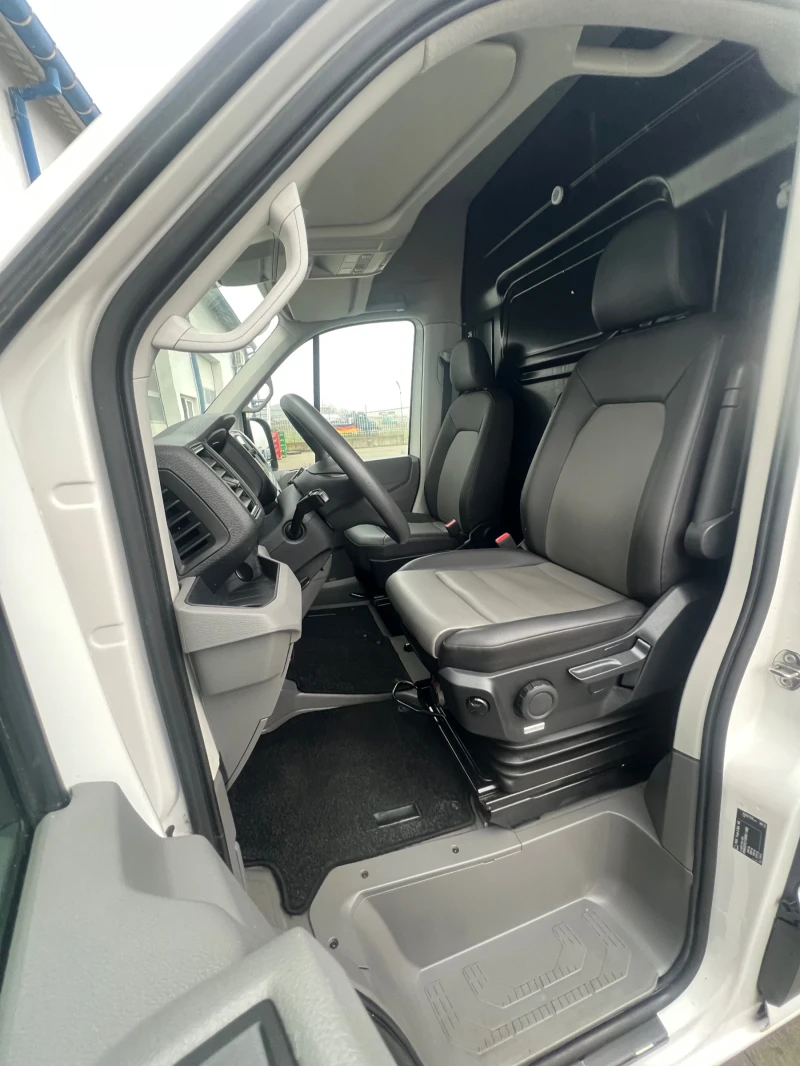 VW Crafter 2021г. / Дълга база XXL / Климатроник, снимка 12 - Бусове и автобуси - 53443411