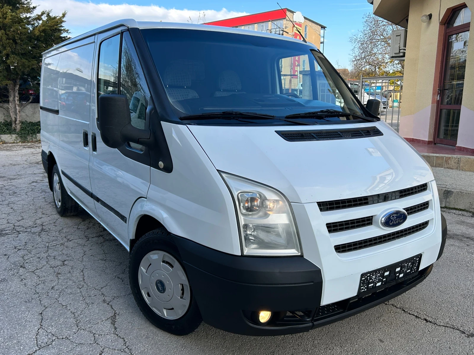 Ford Transit 2.2TDCI КЛИМАТИК - изображение 3