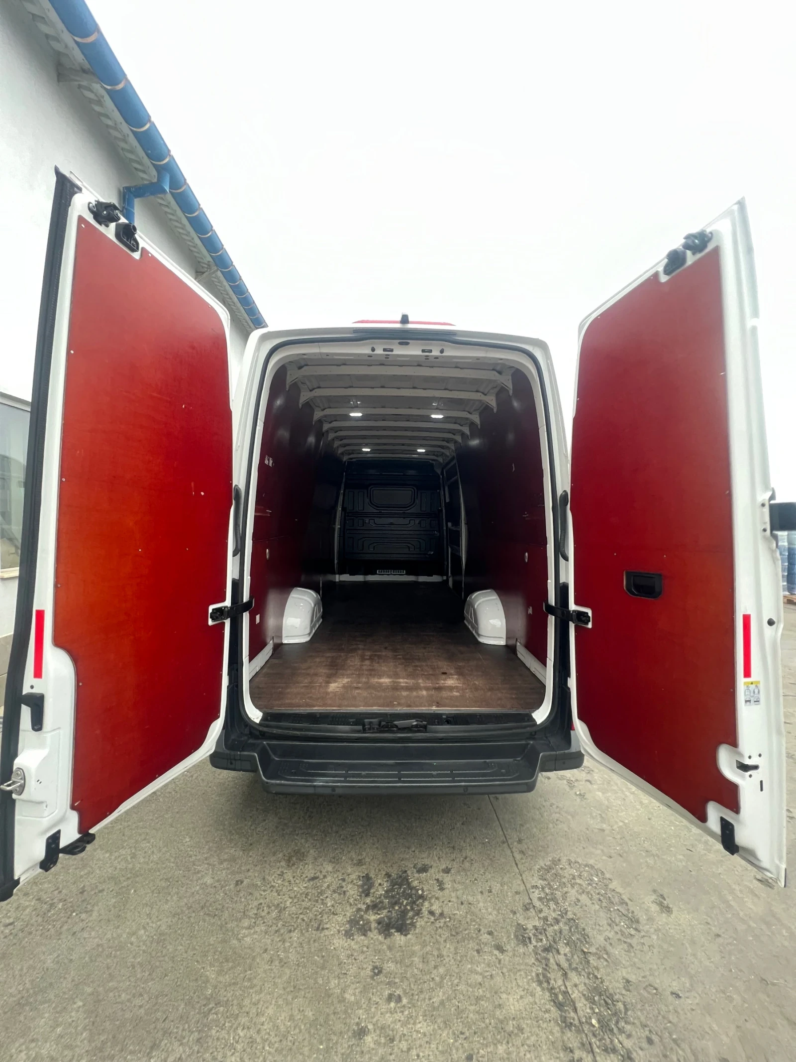 VW Crafter 2021г. / Дълга база XXL / Климатроник - изображение 10