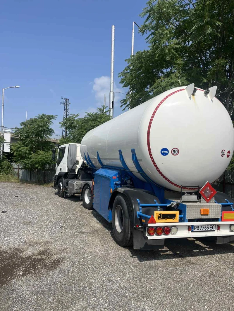 Iveco Stralis, снимка 5 - Камиони - 50653618