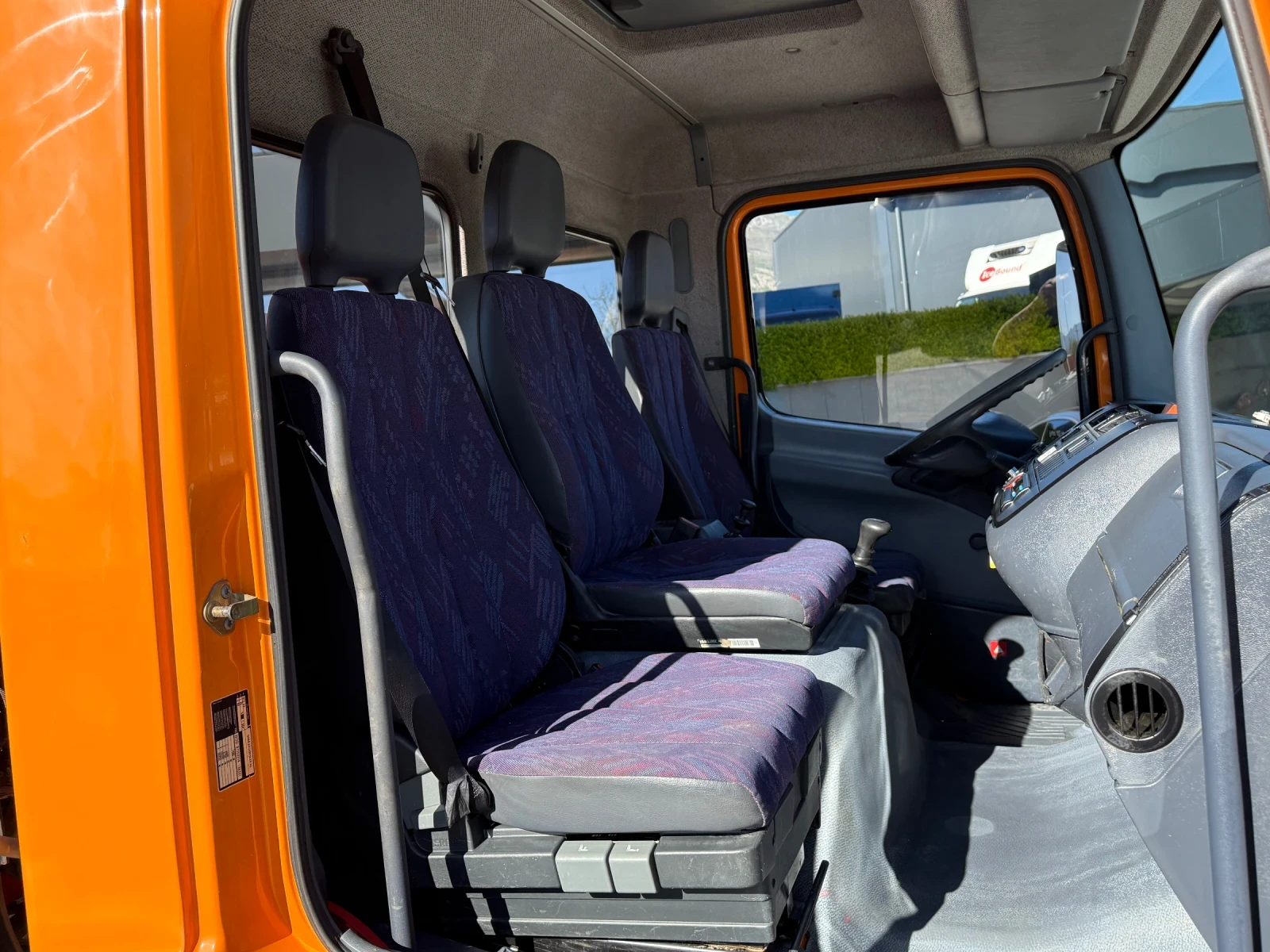 Mercedes-Benz Atego 818 Самосвал с кран + дистанционно  - изображение 9