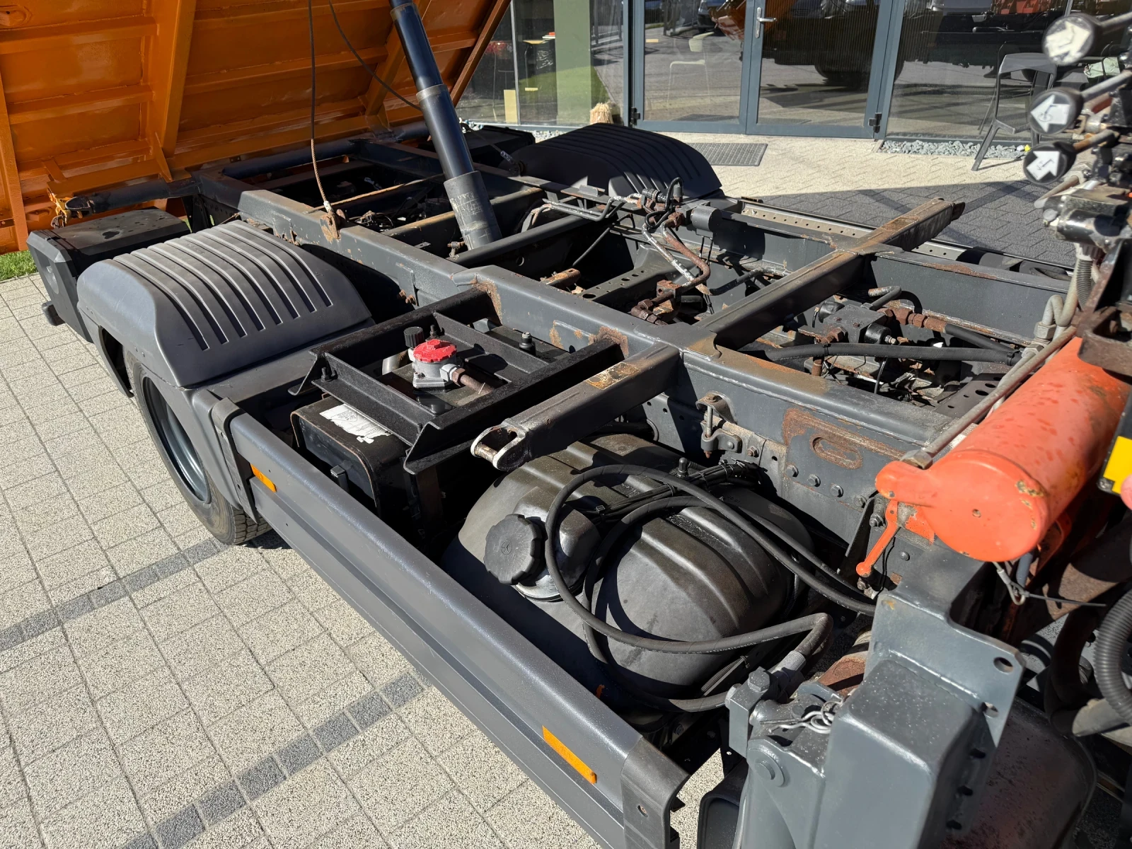 Mercedes-Benz Atego 818 Самосвал с кран + дистанционно  - изображение 7