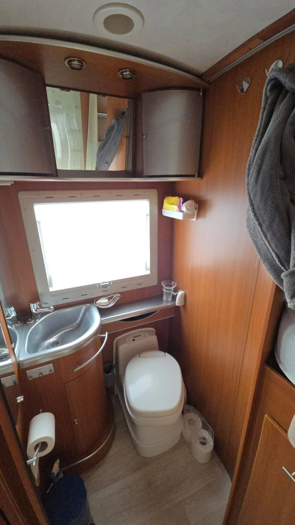 Кемпер Fiat Ducato Mc Louis, снимка 12 - Каравани и кемпери - 54518996