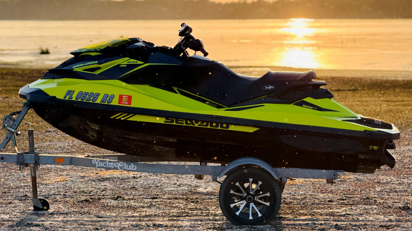 Джет Bombardier Sea Doo rxp-x 300, снимка 2 - Воден транспорт - 55476671