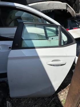 OpelCorsa F 2019-2025г задна лява врата гола, снимка 3