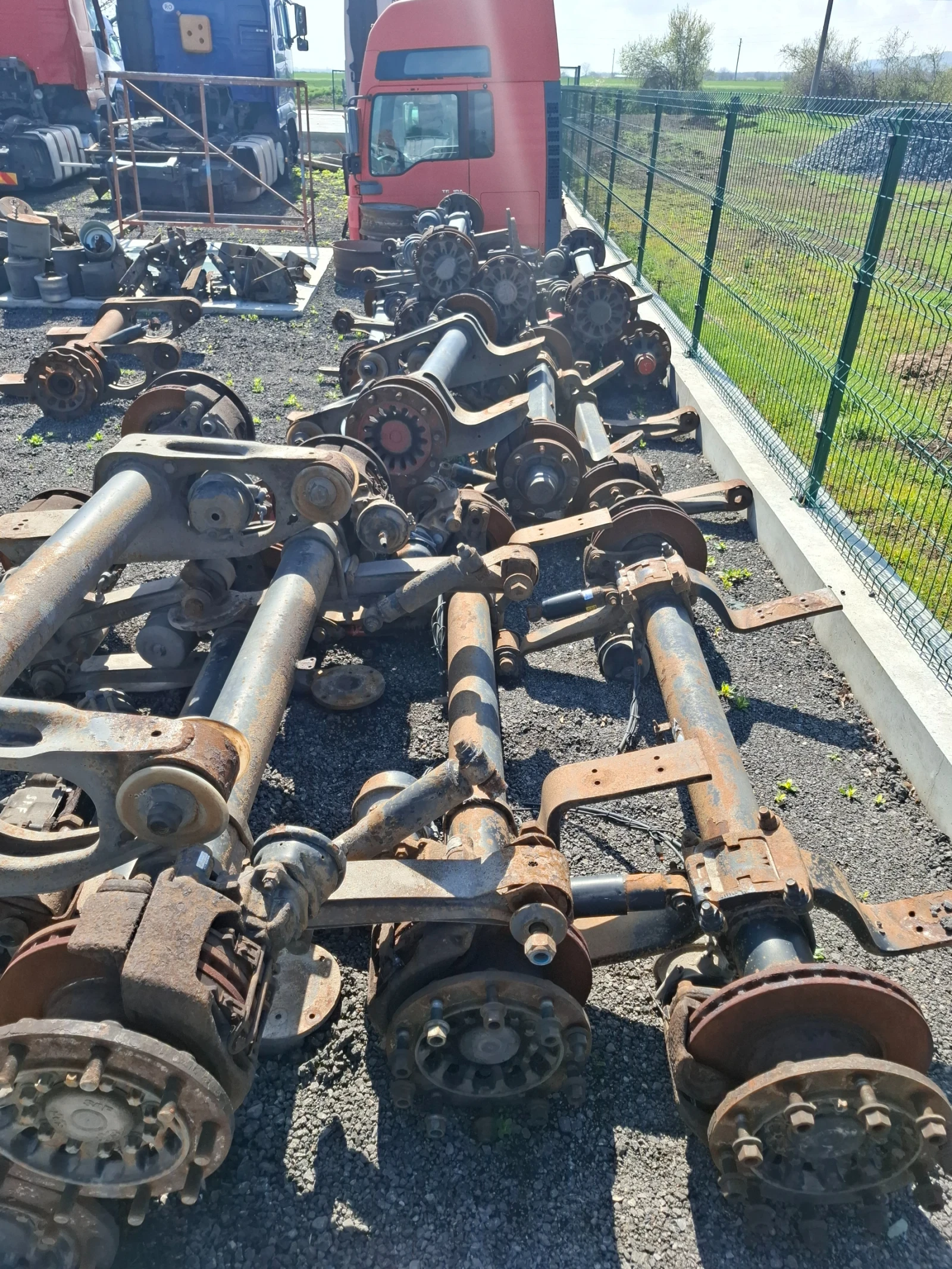    BPW, SAF  Krone, Schmitz, Schwarzm?ller | Mobile.bg   1