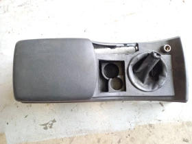 Подлакътник Санг Йонг Актион,Екшън 