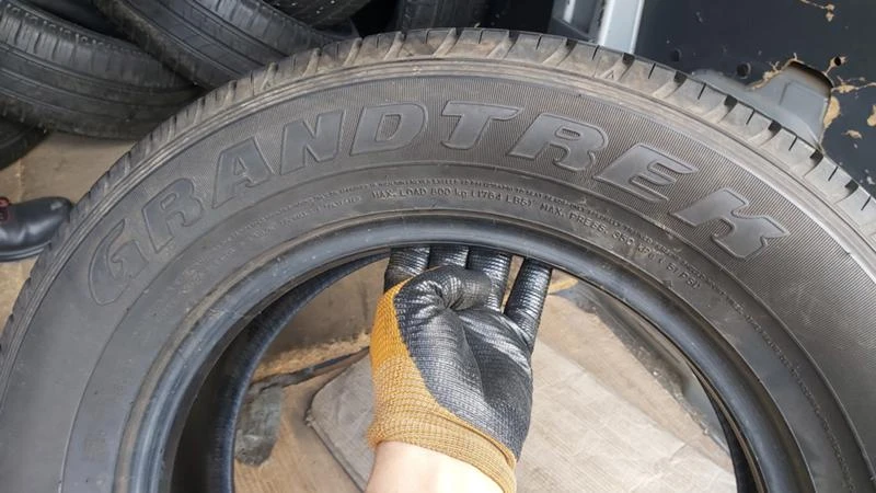 Гуми Летни 235/60R16, снимка 5 - Гуми и джанти - 29270747