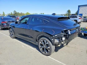 Ford Mustang Mach-E Premium AWD, снимка 2
