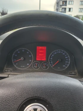 VW Golf 1.6MPI, снимка 11