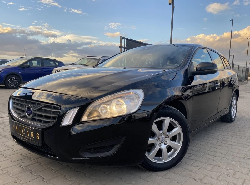 Volvo V60 1.6D D4 EURO 5A, снимка 1 - Автомобили и джипове - 42758338