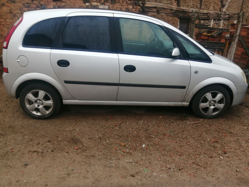 Opel Meriva, снимка 1 - Автомобили и джипове - 47981372