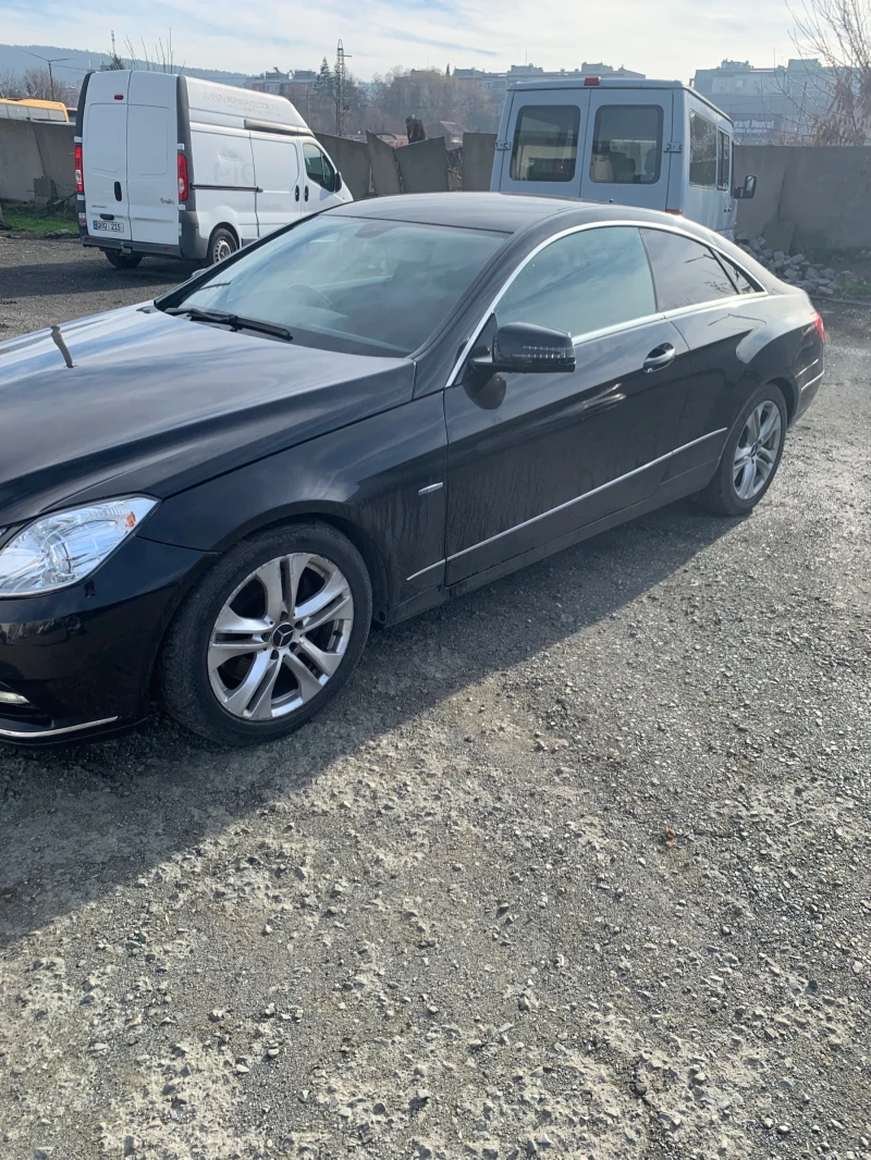 Mercedes-Benz E 250, снимка 10 - Автомобили и джипове - 48541673