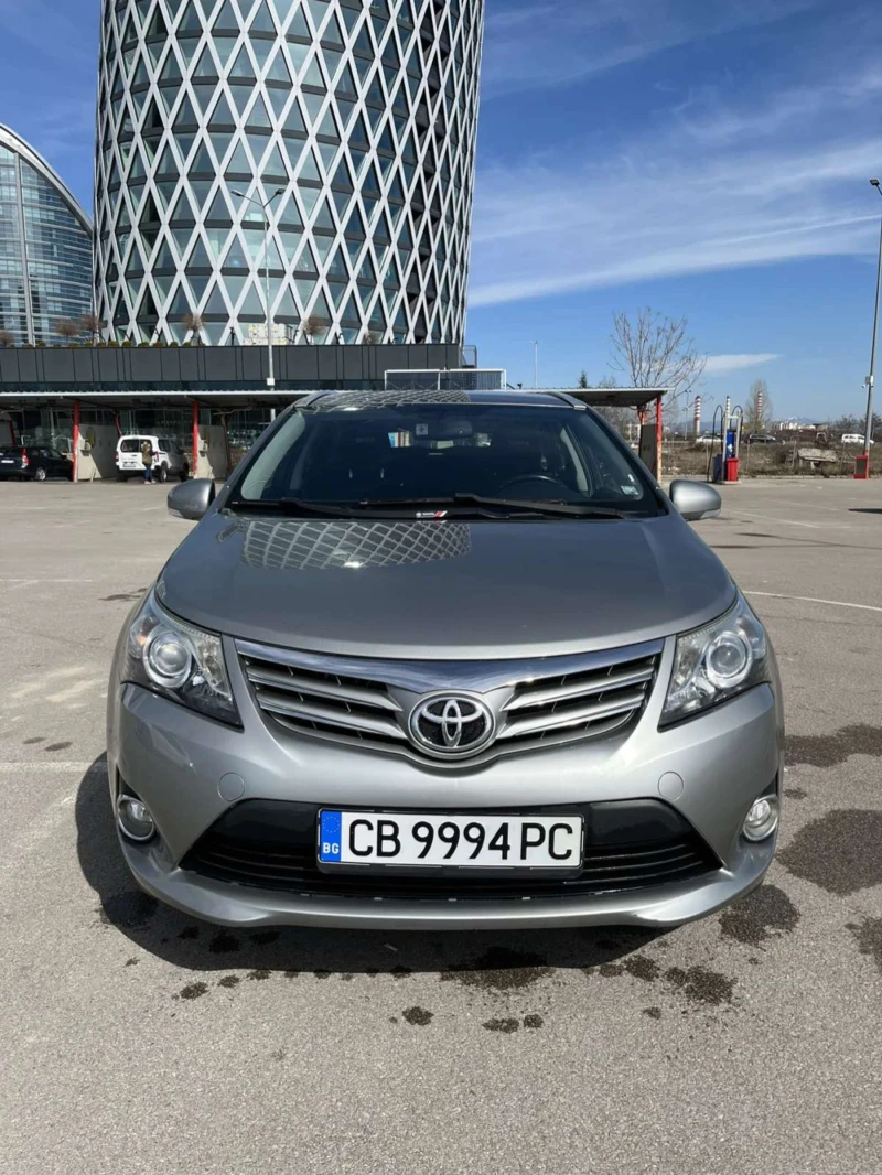 Toyota Avensis T27 Facelift, снимка 1 - Автомобили и джипове - 49422065