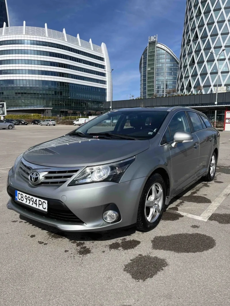 Toyota Avensis T27 Facelift, снимка 2 - Автомобили и джипове - 49422065