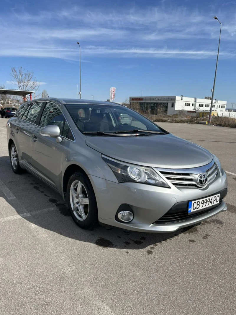 Toyota Avensis T27 Facelift, снимка 3 - Автомобили и джипове - 49422065