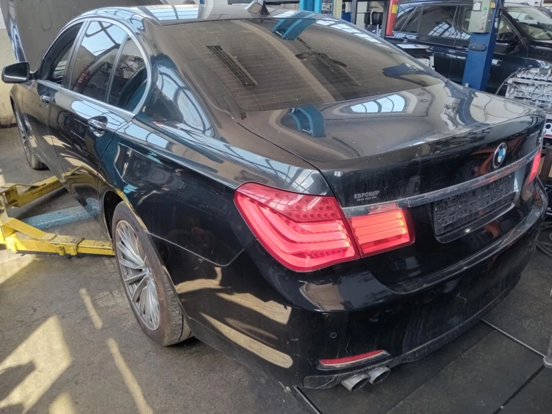 BMW 730 3.0D, снимка 13 - Автомобили и джипове - 49889639