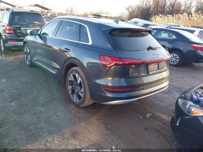 Audi E-Tron Audi e-tron   Premium quattro, снимка 4 - Автомобили и джипове - 52898437