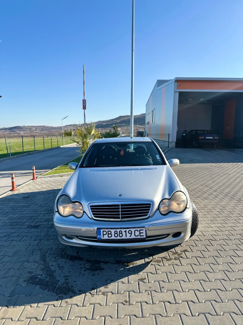 Mercedes-Benz C 270 CDI, снимка 4 - Автомобили и джипове - 53107323