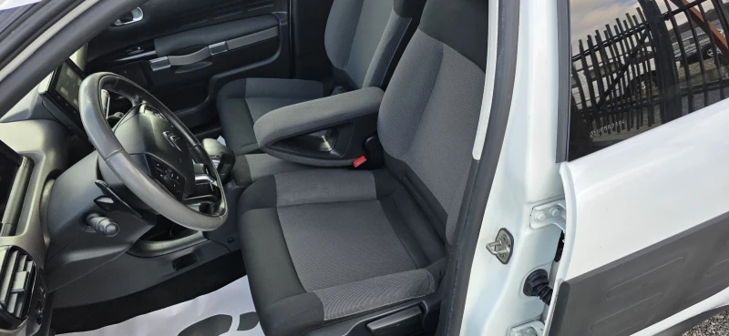 Citroen C4 Cactus 1.6 HDI-AUTOMAT-EURO 6-100hp, снимка 11 - Автомобили и джипове - 53139995