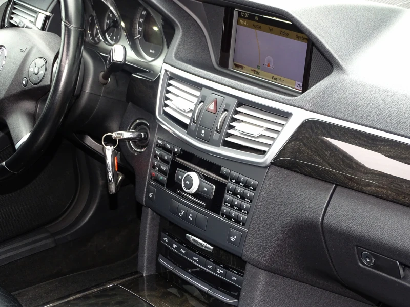 Mercedes-Benz E 350  AVANTGARDE_На Пружини_* Германия_* , снимка 11 - Автомобили и джипове - 53297699