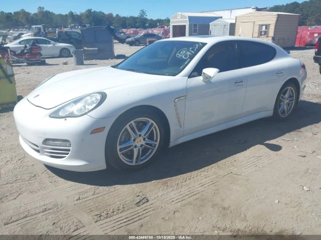 Porsche Panamera 4* AWD* БЕЖАВА КОЖА* ПОДГРЕВИ* ШИБИДАХ* , снимка 2 - Автомобили и джипове - 53637759